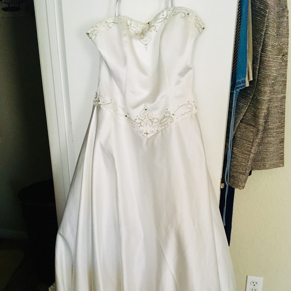 Moonlight Strapless Wedding Gown